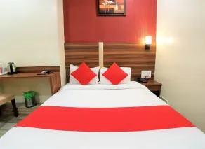 Axis by  Hexa Rooms - Image 3