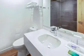 Ramada Encore by Wyndham Bogota Zona Franca - Image 3