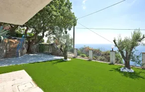 Amazing Home in Staletti With 4 Bedrooms, Sauna and Wifi - Image 2