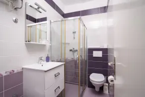 A1-Apt W Shared Pool & Balcony Next To The Beach - Image 4