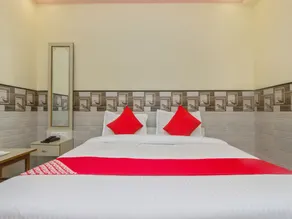 OYO 22048 Trio Hotel - Image 2