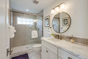 The Shores 5 3 Bedroom Home - Image 5