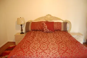 Annapolis home with many amenities - Image 2