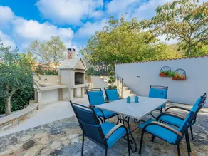 Bibali in Bibali With 3 Bedrooms and 3 Bathrooms - Image 2