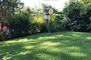 Wonderful Chalet Three Blocks From the Beach - Image 2