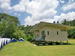 Kiulu Riverside Chalet - Image 4