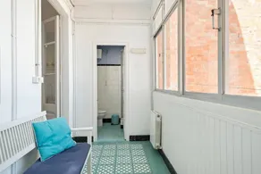 3 Bedroom Apt W/balcony 4 min to Tube - Image 3