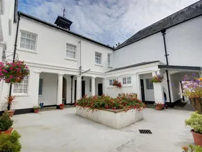 Stunning, Luxury Holiday Home With Covered Swimming Pool and Billiards Table in Barnstaple - Image 4