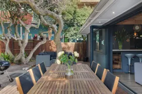 Long Beach Holiday House - Image 4
