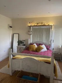Cosy Stable Conversion Between Sheffield & Leeds - Image 4