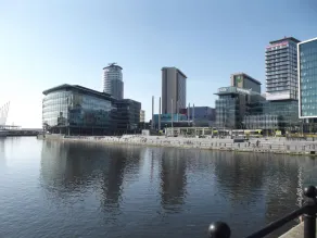 Modern Apartment in Salford, Manchester, UK - Image 3