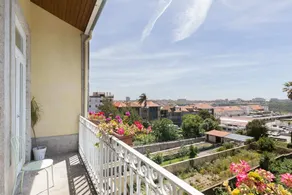 GuestReady - Ayres Studio w Balcony Garden - Image 5