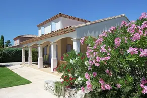Attractive Holiday Villa on the Sainte Baume Massif - Image 3
