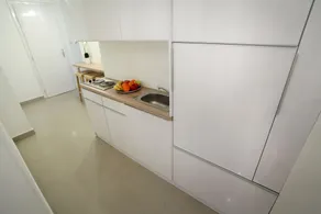 DFIVE APARTMENTS - ELIZABETH GARDEN - Image 2