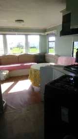 River Views Dog Friendly Caravan 3 Bedrooms - Image 3