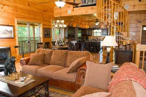 PARADISE FOUND - 3 Br Cabin - Image 2