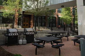 Global Luxury Suites At The Mill - Image 4