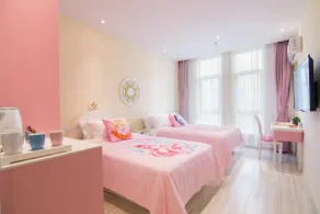 Manqu Land Hotel Shanghai International Tourism Resort - Image 3