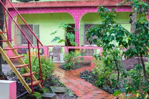 Silver Moon Guest House - Image 2
