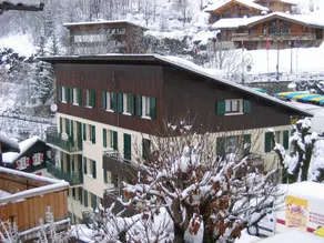 GENTIANES 8p La Clusaz skis aux pieds - Image 3