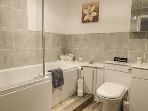 Bankhouse Hull - Image 3