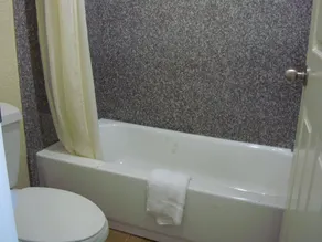 Budget Inn Buffalo - Image 5