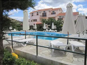 Sunshine Apartments - Image 5