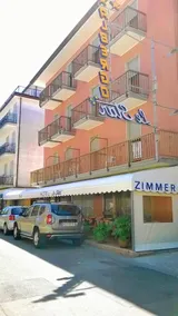 Hotel Le Star - Image 3