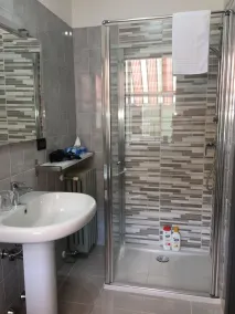 Guest House 296 - Image 5