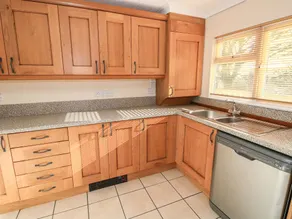 611 Atlantic View Tenby - Image 5