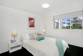 Modern Two Bedroom Apartment with Views - HARIS - Image 2