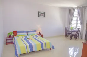 Gold House Hotel & Apartment - Image 3