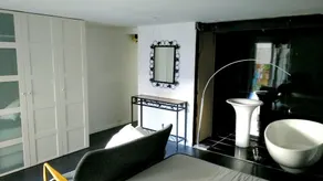 Apartment With 4 Bedrooms in València, With Terrace and Wifi - 5 km Fr - Image 2