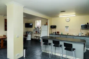 Newport Homestay And Lodge - Image 5