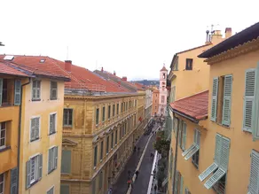 Heart of Old Town - Image 5