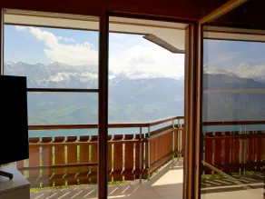 Mountain Lake Panorama Beatenberg - Image 4