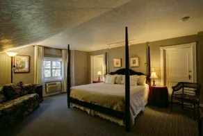 Brown Street Inn - Image 2