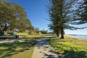 Beachfront Studio and Private Pool - Image 2