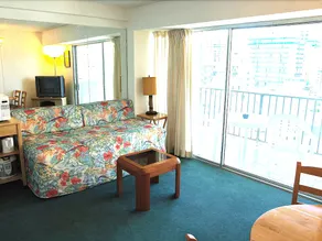 Waikiki Park Heights 1208 Sun & Beach Fun only 3 minutes away - Image 3