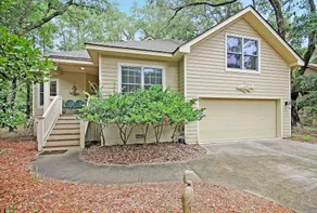 Spacious 5br Overlooking Lagoon 5 Bedroom Home - Image 4