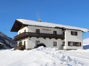 Bright Holiday Home in Saalbach With Mountain View - Image 4