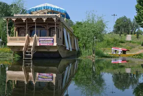Peacock Houseboats - Image 5