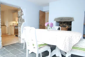 Copthorne Cottage - Image 5