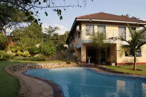Premier Guest Lodge - Image 3