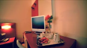 Leonardo Hotel - Image 2