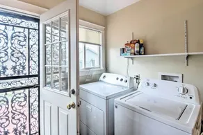 Pet Friendly Denver Home W/patio ~1min. To City Park 2 Bedroom Home by Redawning - Image 2