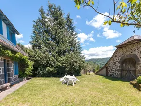 Spacious Holiday Home Near Forest in Auvergne - Image 2