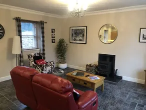 Cherry Blossom Cottage - Image 4