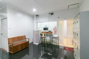 The Rooftop Residence - Image 3