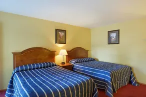 Sunset Motel - Image 3